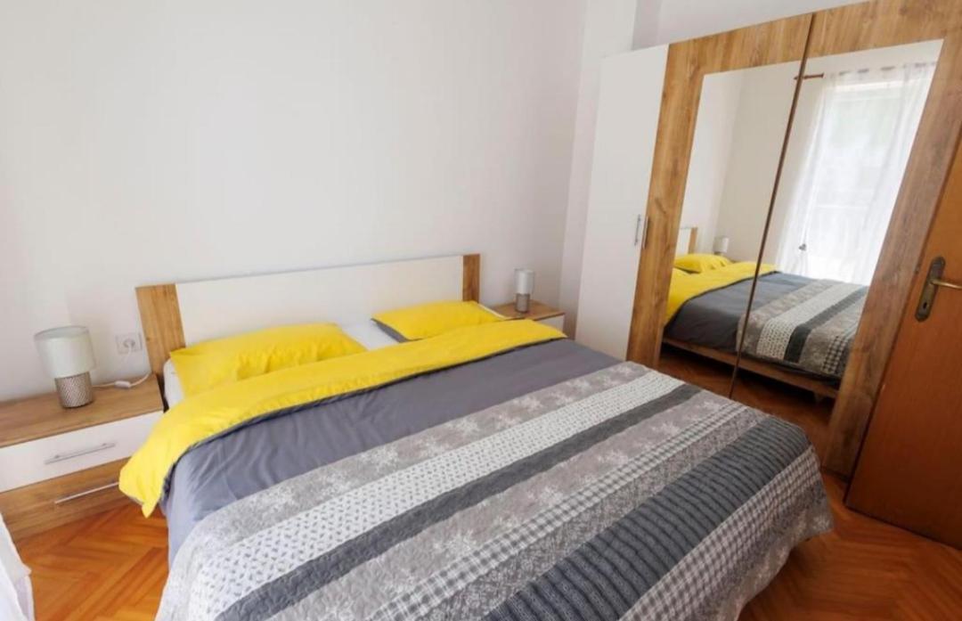 Apartmani Mira Сплит Экстерьер фото